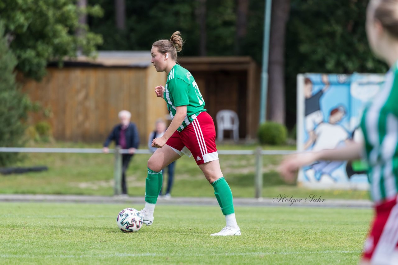 Bild 258 - F SV Boostedt - SV Fortuna St. Juergen : Ergebnis: 2:1